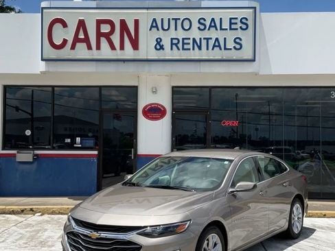 Used 2022 Chevrolet Malibu LT w/ Leather Package image 1