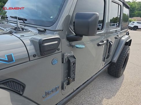 Used 2021 Jeep Wrangler Unlimited Rubicon 4xe w/ Cold Weather Group AWD/4WD image 4