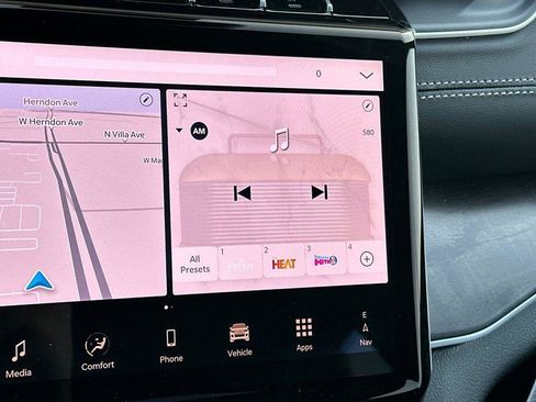 New 2025 Jeep Grand Cherokee Limited w/ Luxury Tech Group II image 18