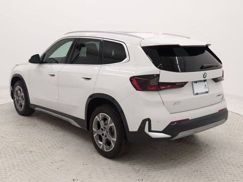 Used 2025 BMW X1 xDrive28i w/ Premium Package AWD/4WD image 3