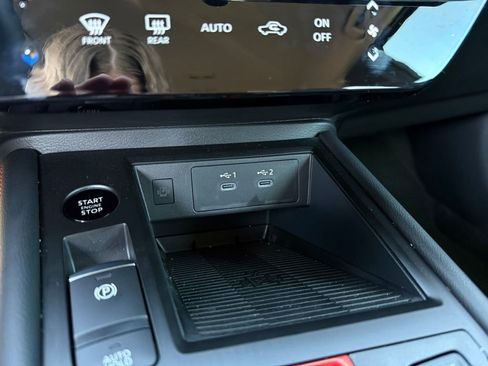 Used 2026 Nissan Kicks SR image 19