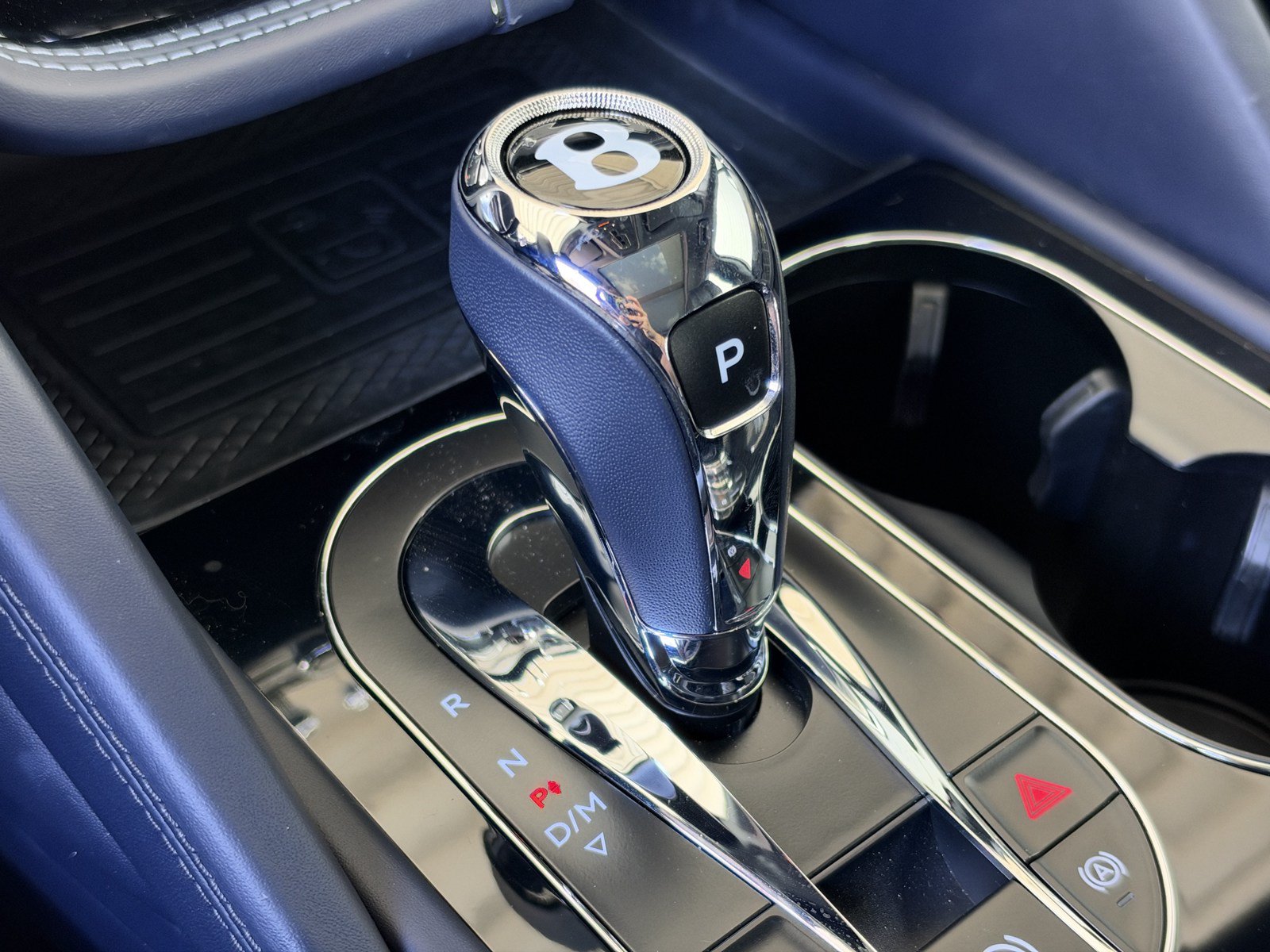 Certified 2021 Bentley Bentayga AWD/4WD image 24