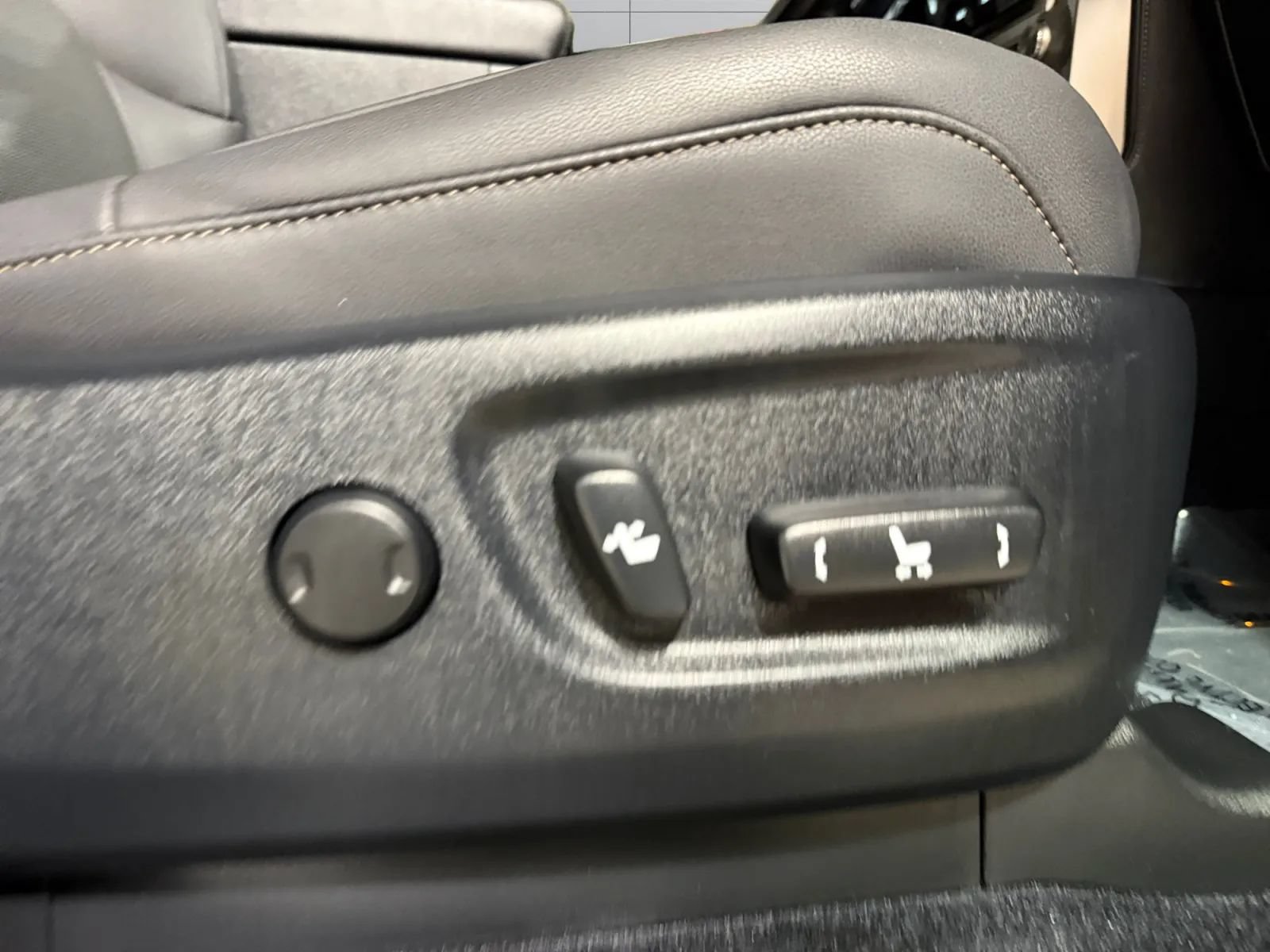 Used 2019 Lexus GX 460 Premium AWD/4WD image 24
