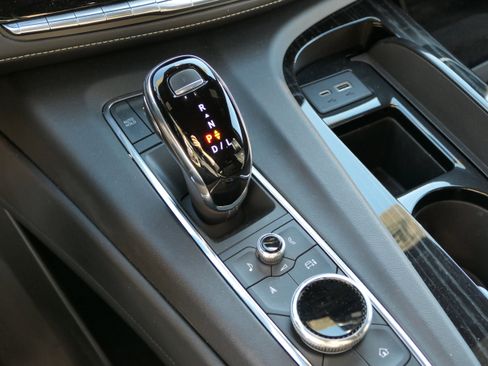 Certified 2021 Cadillac Escalade ESV Sport w/ Driver Assist Tech Package image 22