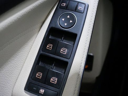 Used 2019 Mercedes-Benz GLA 250 image 13