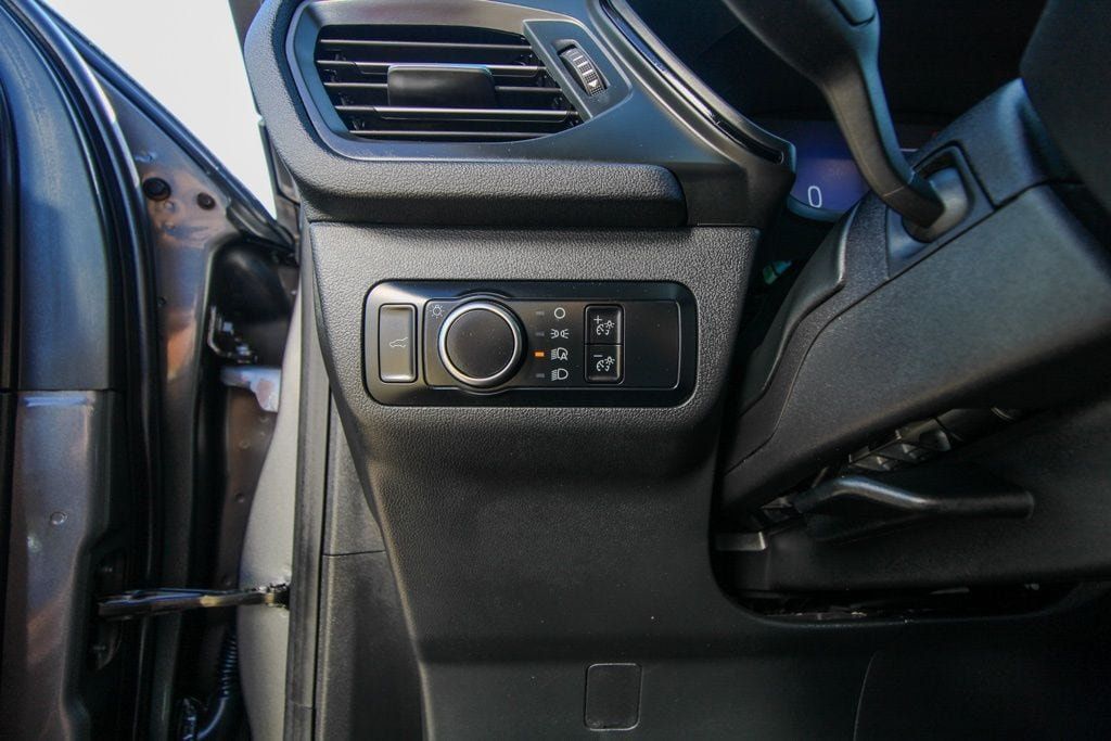 Used 2024 Ford Escape ST-Line w/ Tech Pack #1 AWD/4WD image 19
