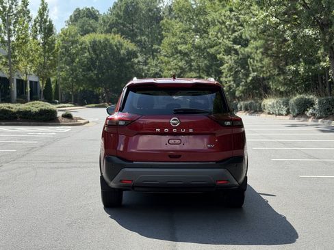 Used 2021 Nissan Rogue SV w/ Premium Package FWD image 6