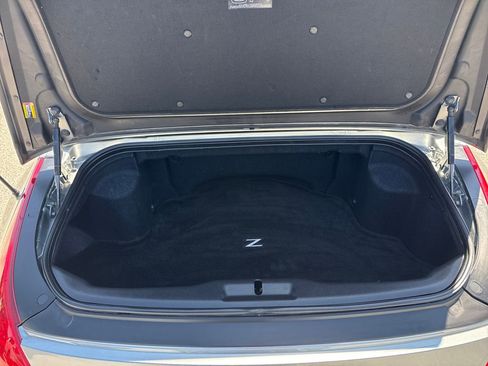 Used 2005 Nissan 350Z Touring RWD image 28