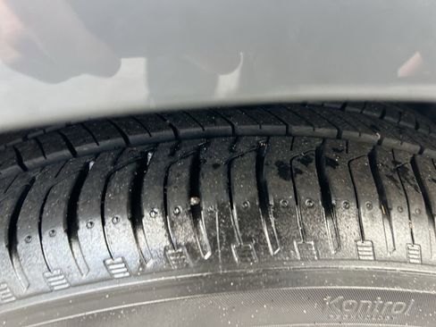 Used 2025 Toyota Corolla LE image 12