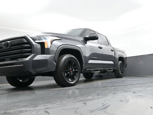 Used 2023 Toyota Tundra SR5 w/ SR5 Convenience Package AWD/4WD image 28