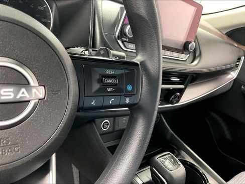 Used 2023 Nissan Rogue SV AWD/4WD image 24