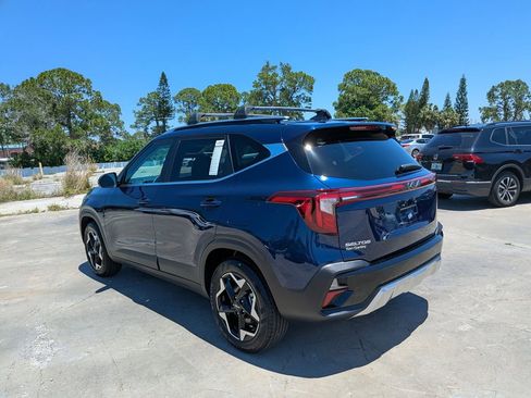 Certified 2025 Kia Seltos EX AWD/4WD image 6