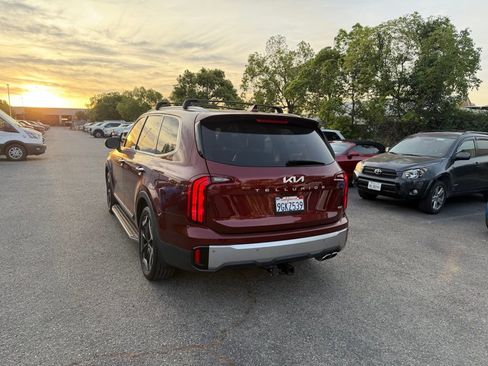 Used 2023 Kia Telluride S w/ S Sunroof Package image 4