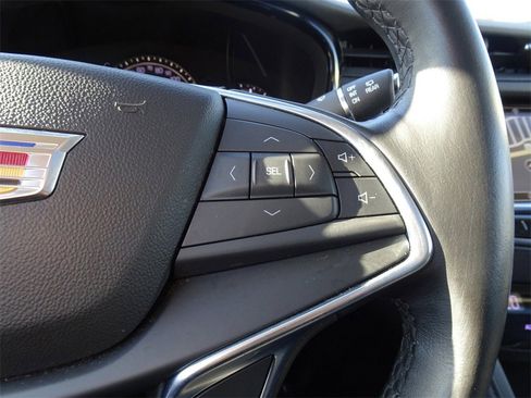 Used 2019 Cadillac XT5 Premium Luxury image 24