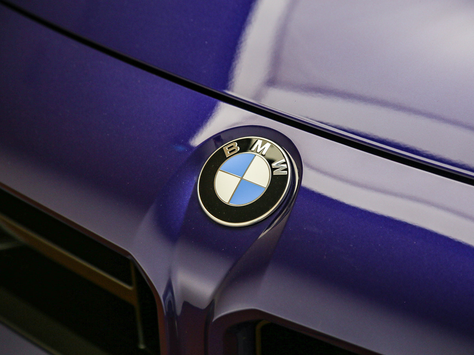 Used 2026 BMW M2 CS RWD image 9