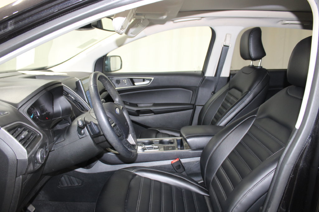 Used 2024 Ford Edge SEL w/ Convenience Package AWD/4WD image 13