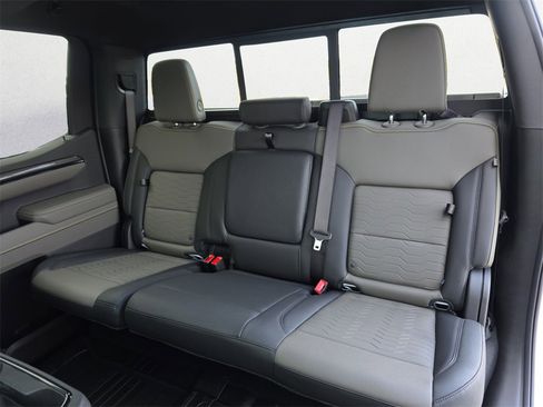 New 2026 Chevrolet Silverado 1500 ZR2 image 9