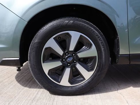 Used 2018 Subaru Forester 2.5i Premium w/ All-Weather Package image 24