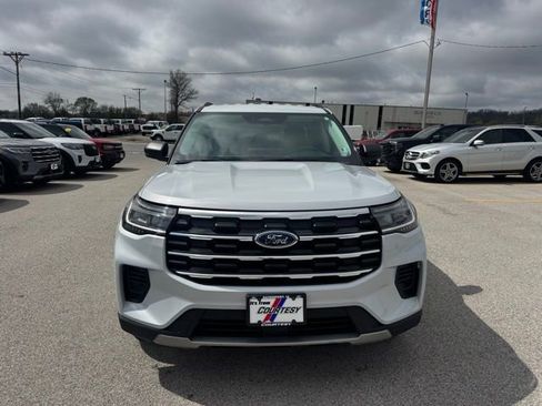Used 2026 Ford Explorer Active image 8