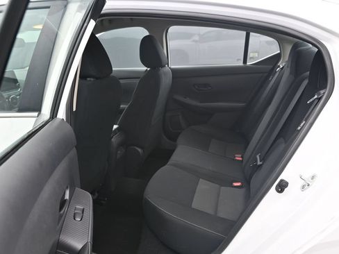 Used 2024 Nissan Sentra SV FWD image 16