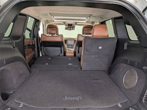 Used 2016 Jeep Grand Cherokee Summit w/ Premium Plus Apperance Group image 29