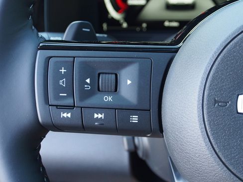 New 2025 Nissan Pathfinder Platinum w/ Cargo Package image 22