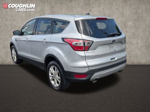 Used 2017 Ford Escape SE AWD/4WD image 5