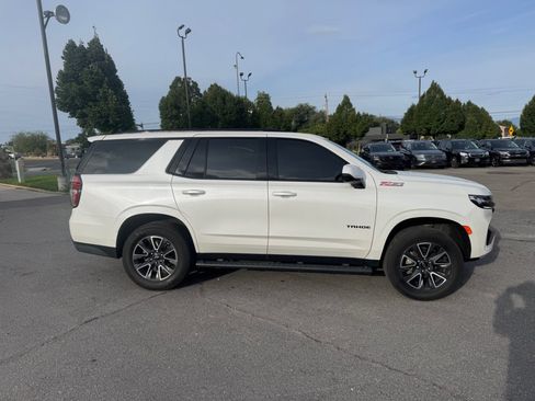 Used 2023 Chevrolet Tahoe Z71 w/ Luxury Package AWD/4WD image 6