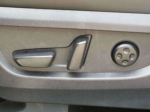 Used 2024 INFINITI QX50 Luxe AWD/4WD image 16
