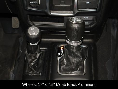 Used 2021 Jeep Wrangler Sport AWD/4WD image 27