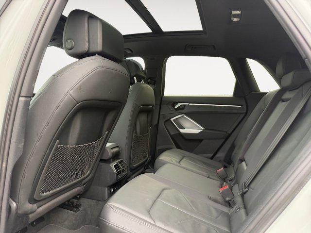 Used 2020 Audi Q3 2.0T Premium w/ Convenience Package AWD/4WD image 13