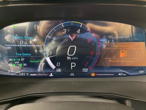 New 2025 Chevrolet Corvette E-Ray image 34