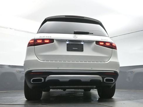 Used 2026 Mercedes-Benz GLS 450 4MATIC image 39