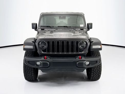 Used 2024 Jeep Wrangler Unlimited Rubicon AWD/4WD image 2