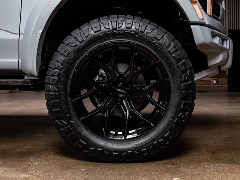 Used 2025 Ford F150 Raptor w/ Equipment Group 803A Raptor R AWD/4WD image 12