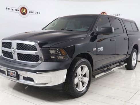 Used 2018 RAM 1500 Classic SLT image 5