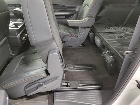 Used 2023 Ford Expedition Max Platinum AWD/4WD image 22