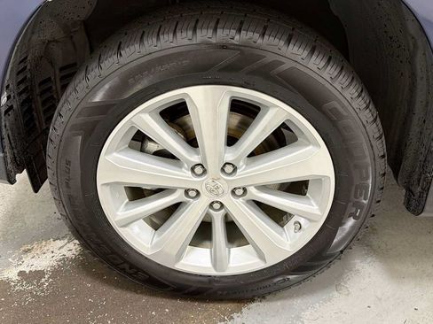 Used 2011 Toyota Highlander 4WD w/ Tech Pkg image 10