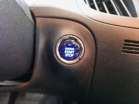 Used 2016 Hyundai Genesis 3.8 image 18