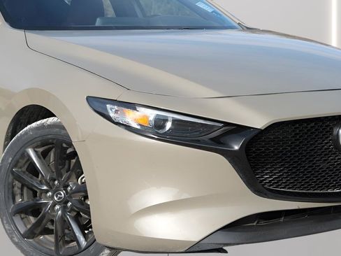 Used 2024 MAZDA MAZDA3 s image 31