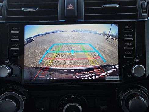 Used 2018 Toyota 4Runner TRD Off-Road Premium image 14