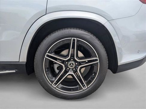 New 2026 Mercedes-Benz GLS 450 4MATIC image 10