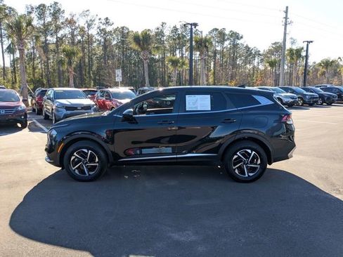 Used 2023 Kia Sportage LX image 6