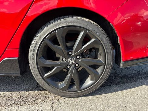 Used 2018 Honda Civic Sport image 6