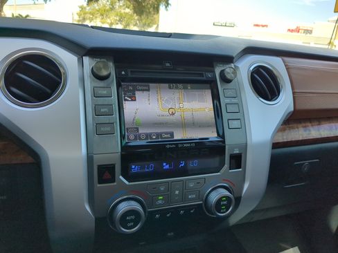 Used 2018 Toyota Tundra SR5 image 23