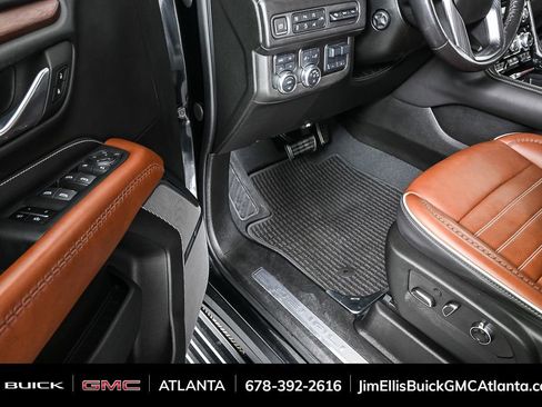 Certified 2023 GMC Yukon XL Denali Ultimate image 9