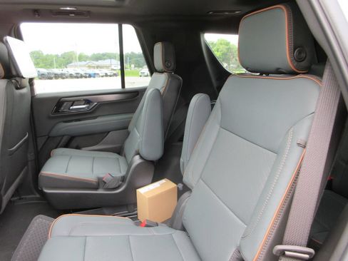 New 2026 GMC Yukon AT4 w/ AT4 Premium Plus Package AWD/4WD image 13