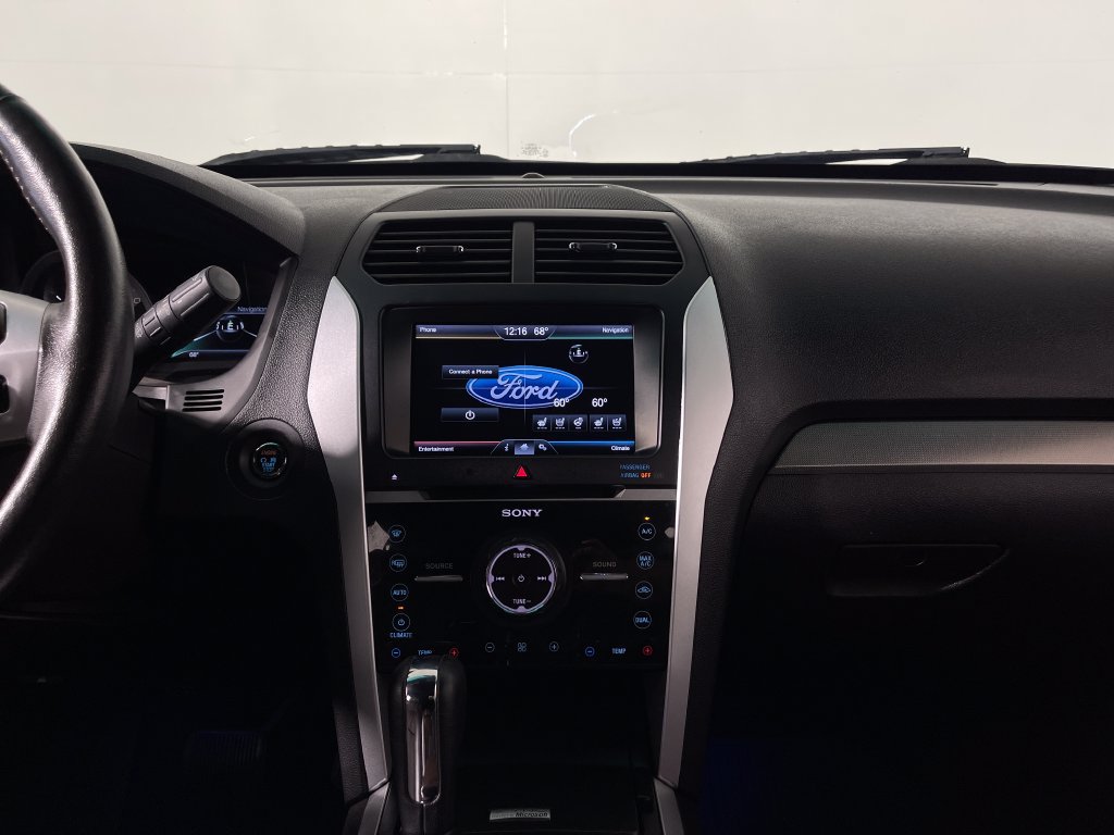 Used 2015 Ford Explorer Sport w/ Equipment Group 401A AWD/4WD image 16