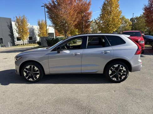 Used 2026 Volvo XC60 B5 Plus w/ Protection Package Premier AWD/4WD image 4