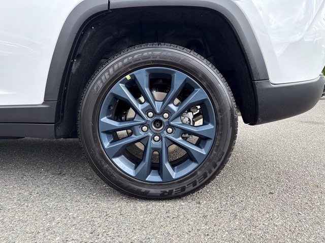 New 2026 Jeep Grand Cherokee Limited AWD/4WD image 3